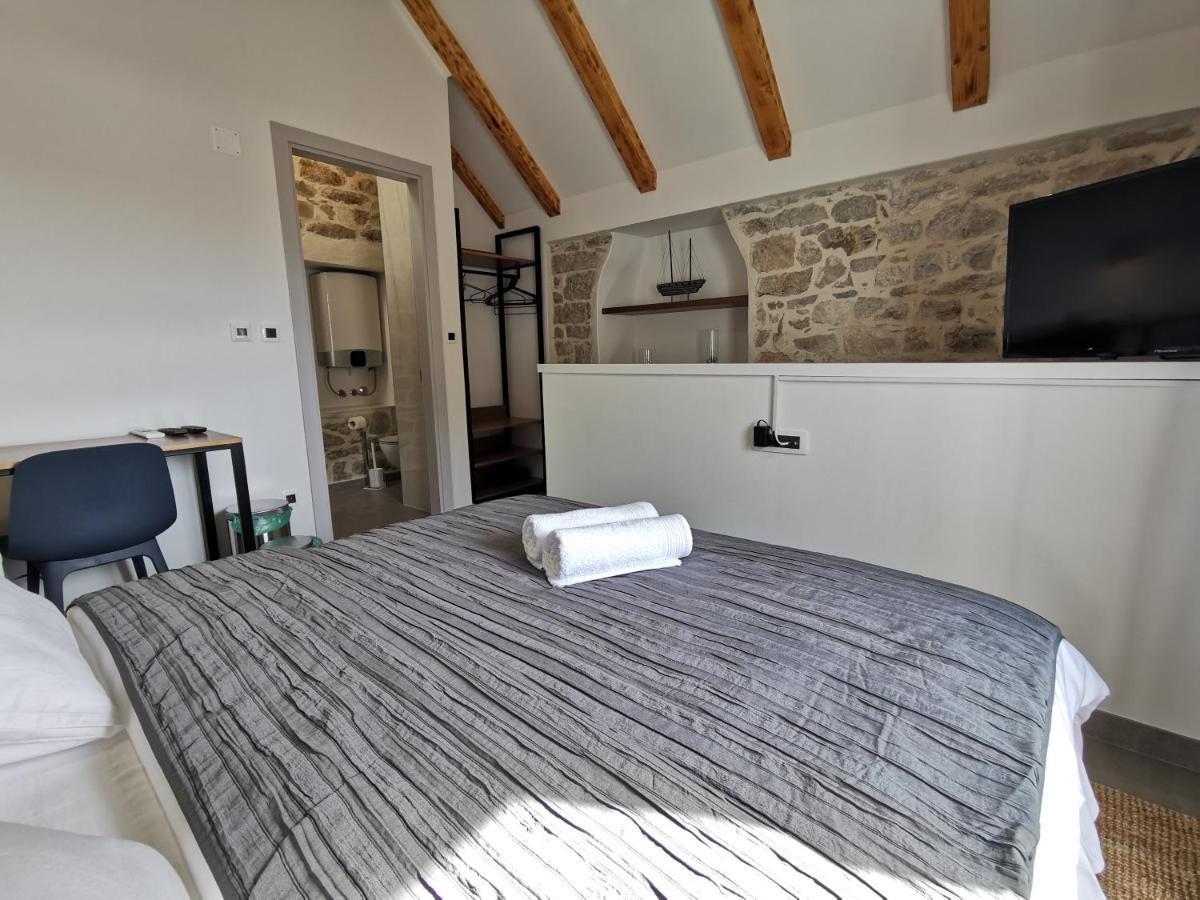 Fjaka Boutique Apartments Спліт Екстер'єр фото